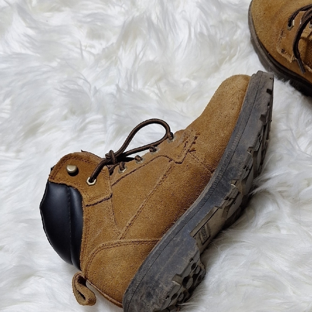 Brahma Tan and Black Boots - Picture 11 of 12